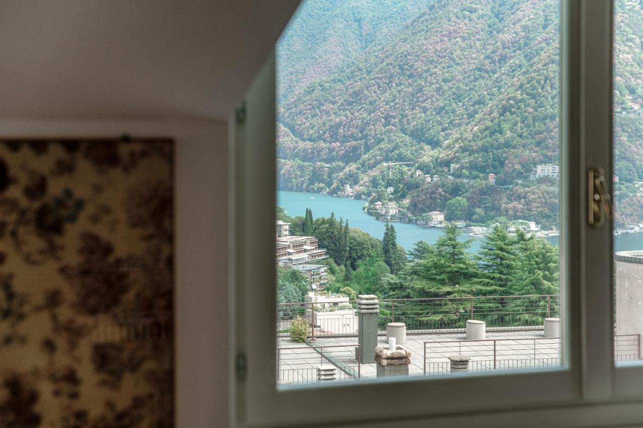 I D'A Charming Penthouse - Lake View- Como- House-130 Mt-2 Double Bedrooms And 2 Double Bathrooms A Spacious Living Room-Full Equipped Kitchen-Private Garden And Terrace-Private Covered Parking Exterior photo